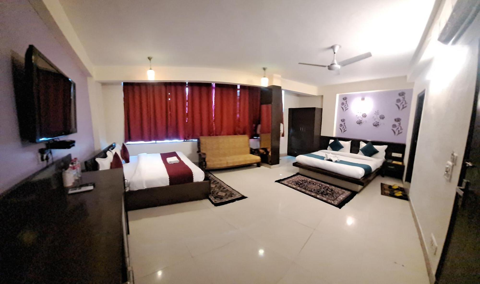 Airport Hotel Port View Нью-Дели Экстерьер фото