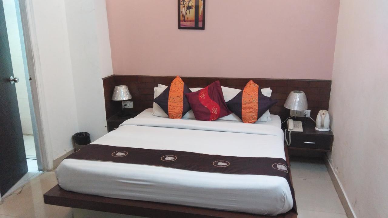 Airport Hotel Port View Нью-Дели Номер фото